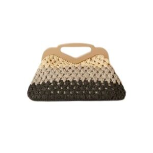 NWOT BTB Los Angeles Nadia crochet clutch bag